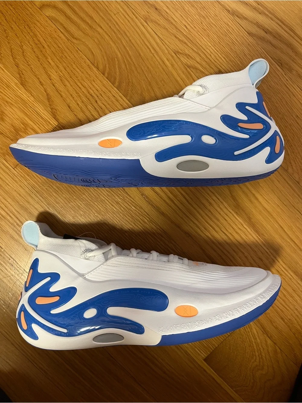 Li-Ning wow 11